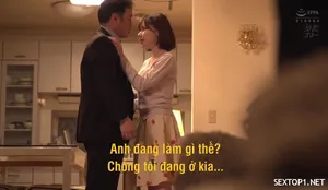 Nữ sinh xấu hổ khi chụp ảnh tự sướng trước gương