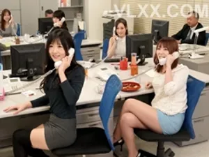 Xoạc em kế 10 lần trong 2 ngày bố má đi công việc xa